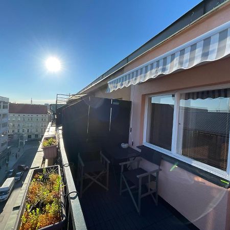 Andel Studio With Terrace Apartment Prague Ngoại thất bức ảnh