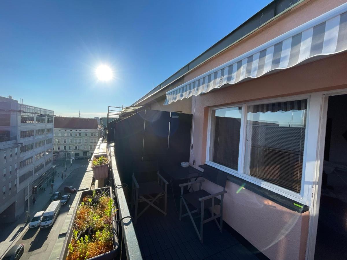 Andel Studio With Terrace Apartment Prague Ngoại thất bức ảnh